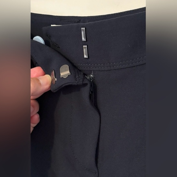 NWT Maeve by Anthropologie Pleated Black Trousers Size 00 - Picture 3 of 9